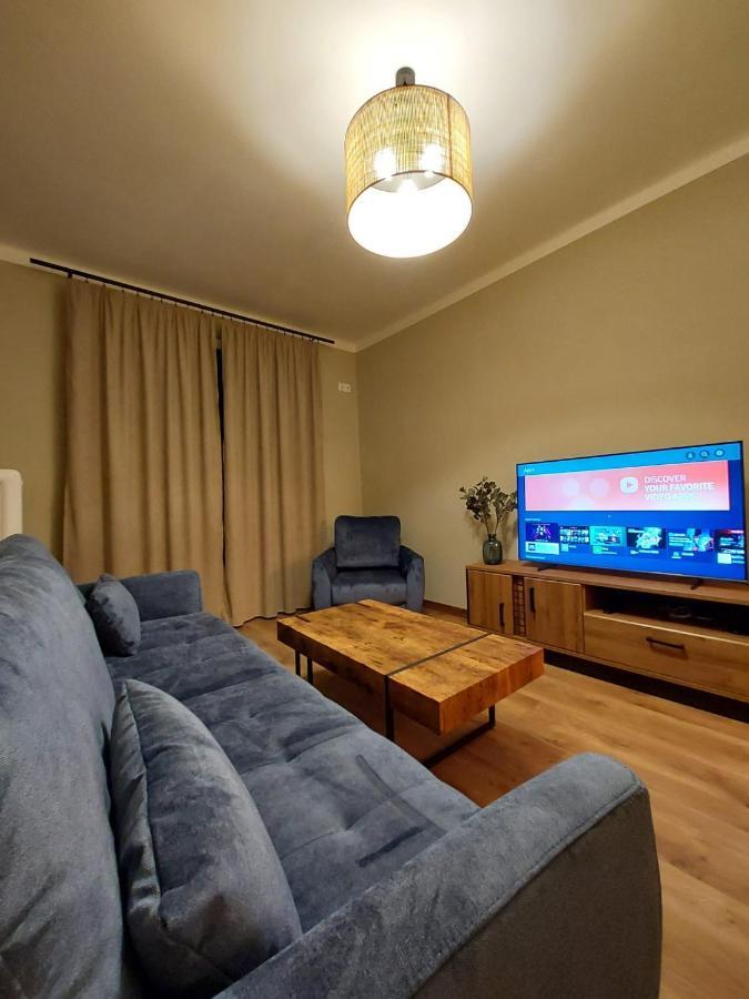 Spacious Two-Bedroom Apartment In The City Center Krakow Exterior photo